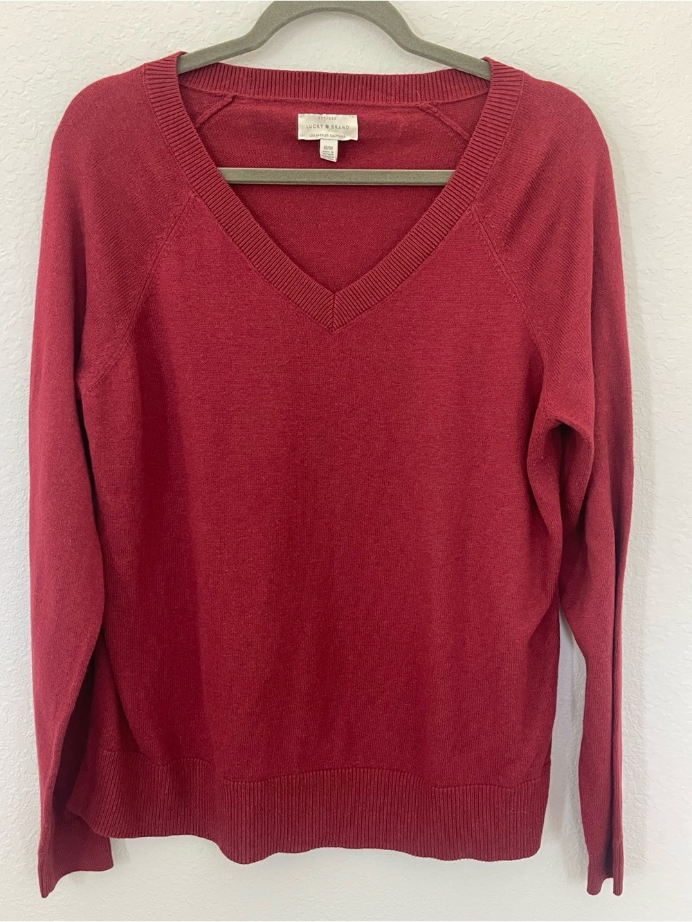 Lucky Brand Women’s Medium Red V-Neck Cotton Blend Raglan Sweater